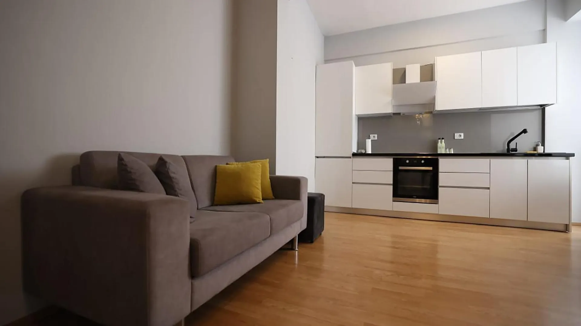 Arkle Apartment 3 Tirana