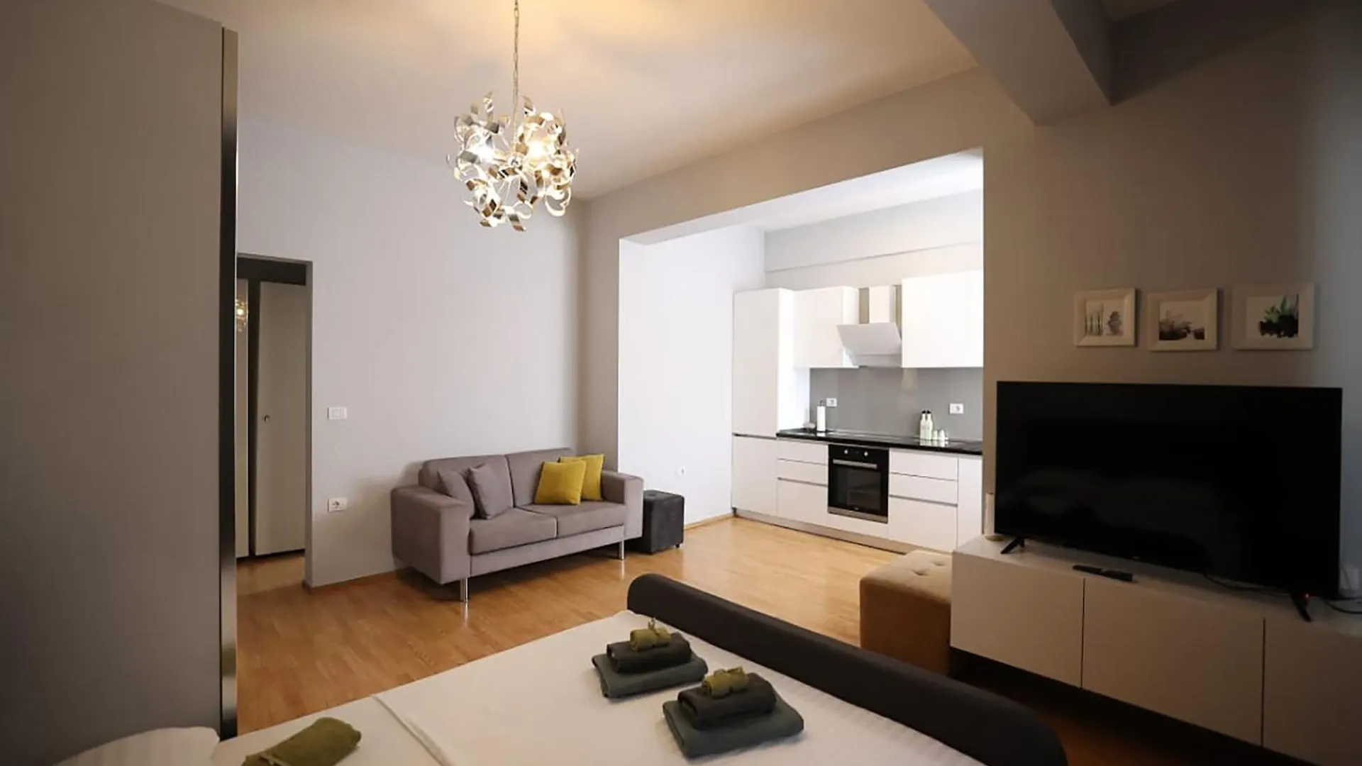 Arkle Apartment 3 Tirana 0*,